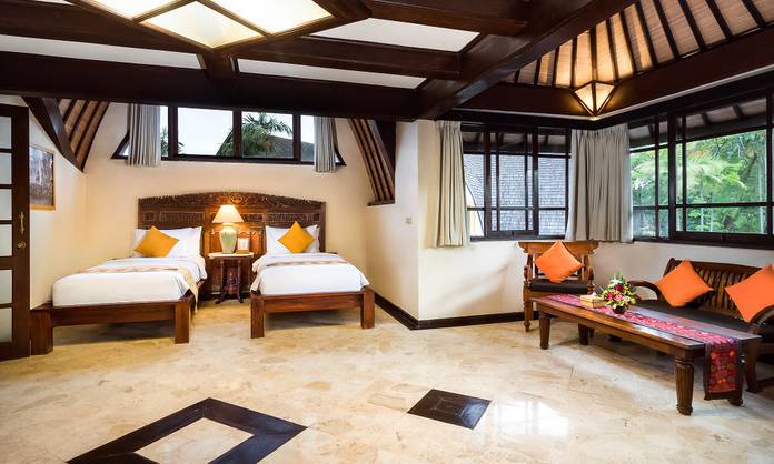 3 Bedroom Villa Hotel Vila Lumbung Seminyak (seminyak)