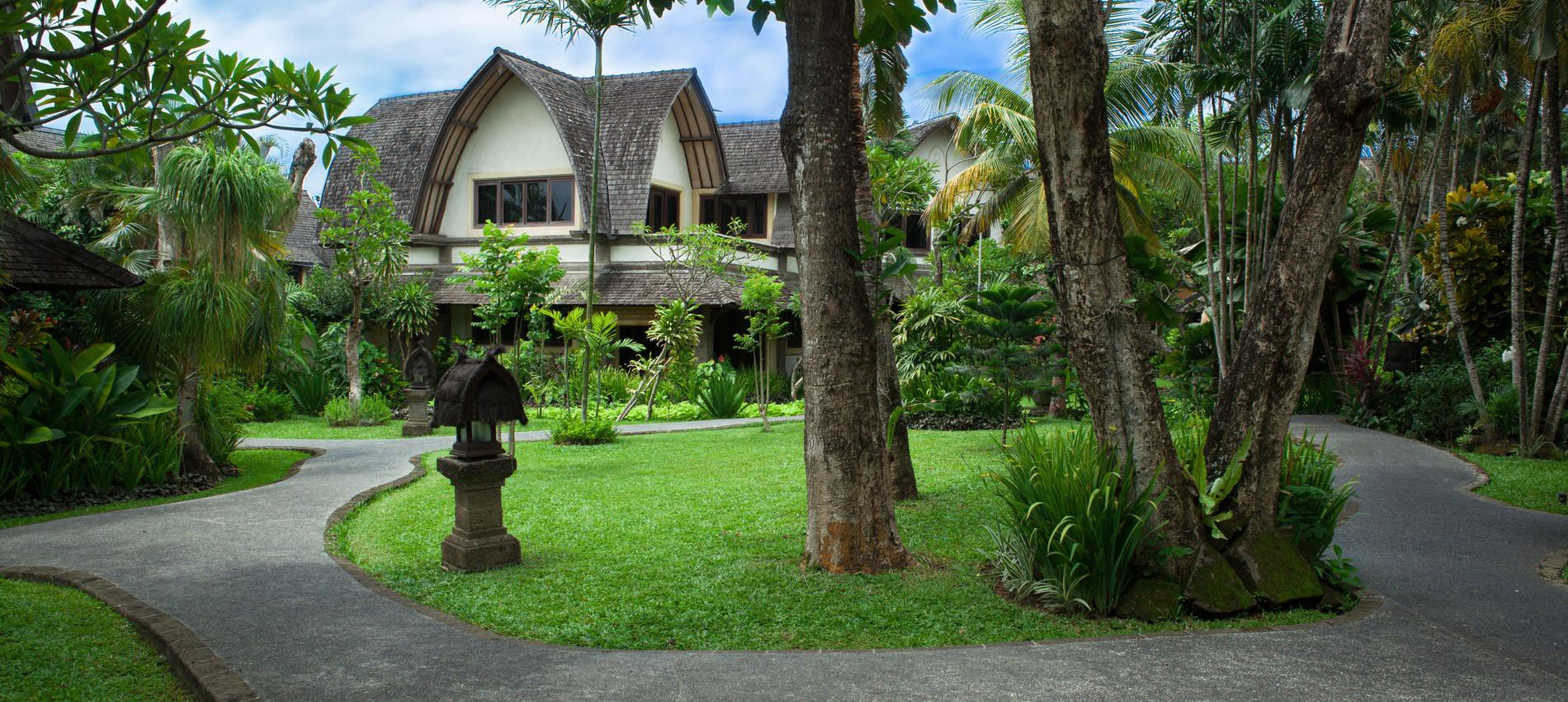 Villa dan kolam renang